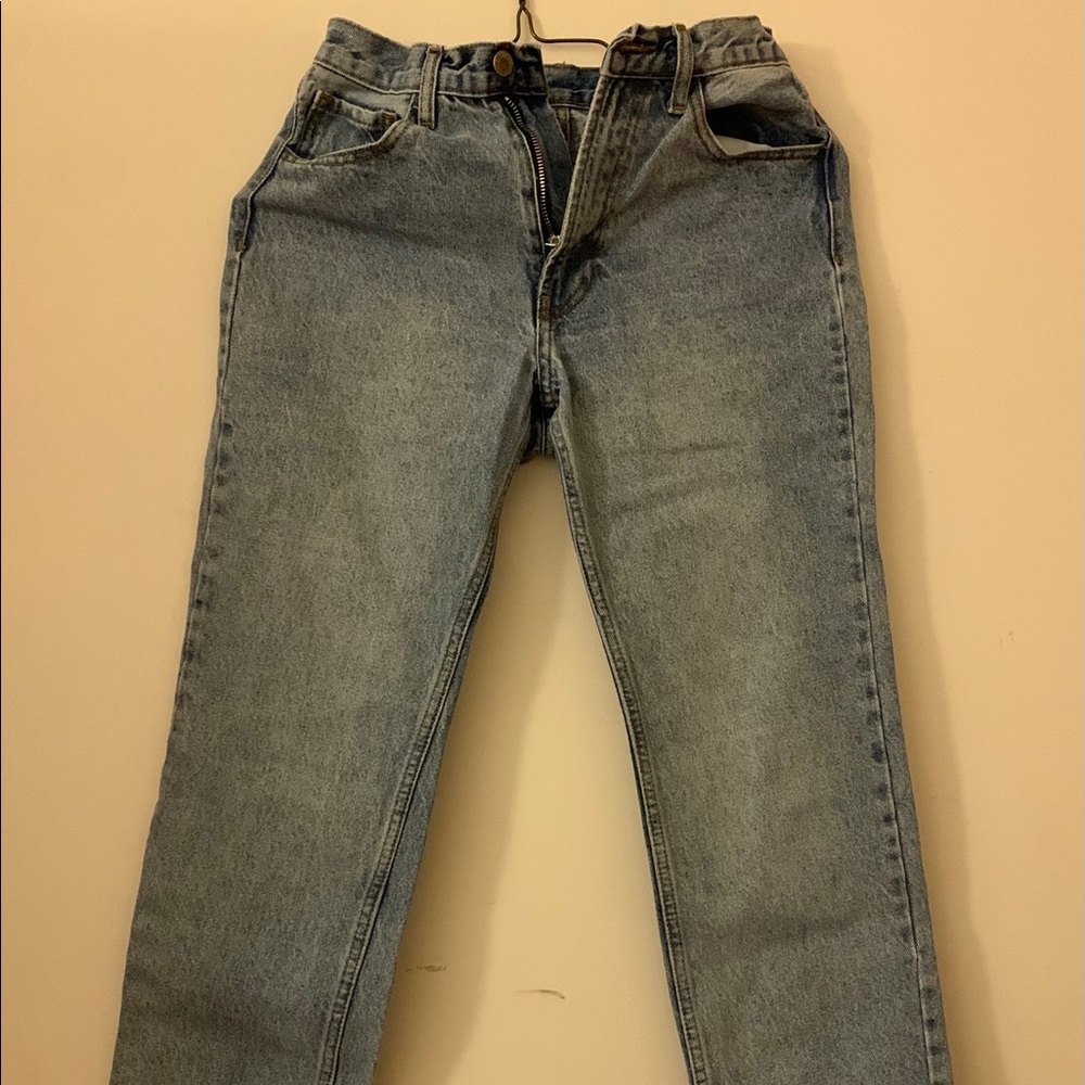 Brandy Melville Boyfriend Jeans